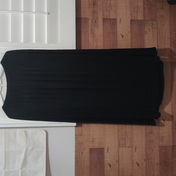 Bag and skirt - Picture 2 of 4